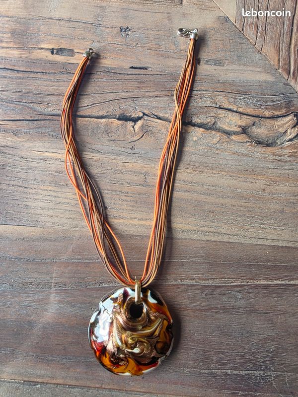 Pendentif En Verre De Murano Signé - Ancien, Très Bon état, Longueur 36 Cm