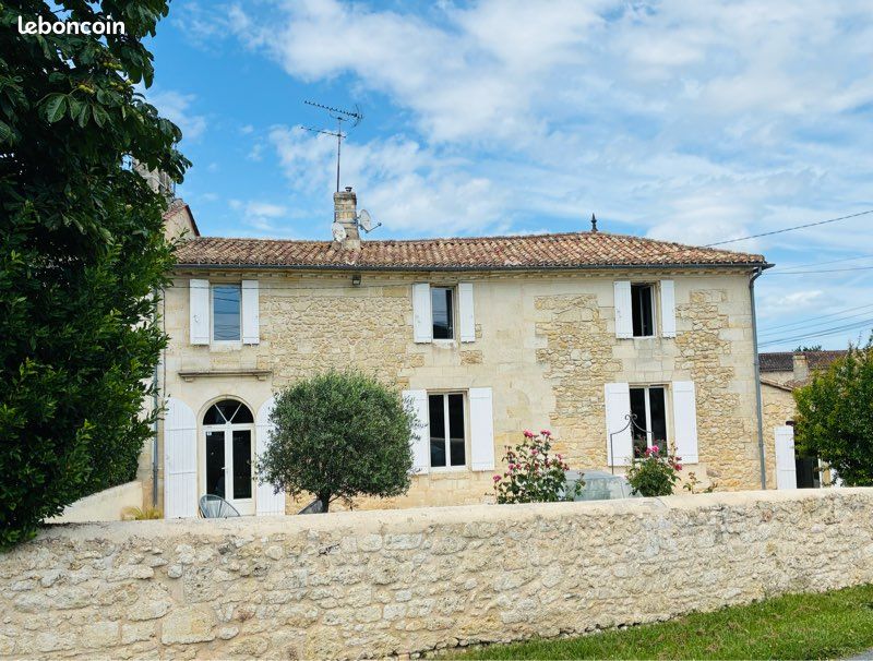 Maison 6 pièces 208 m² · à Génissac · 208 m² · 435 000 €