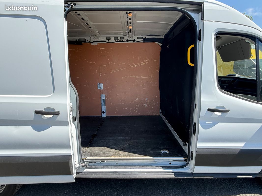 Ford transit vu 19 158 ht / fourgon 2t t290 2.0 tdci 130 ch l2h2 ambiente (image 6)