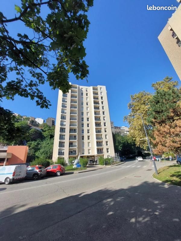 Appartement 3 pièces 83 m² · à Annonay · 83 m² · 648 €/mois