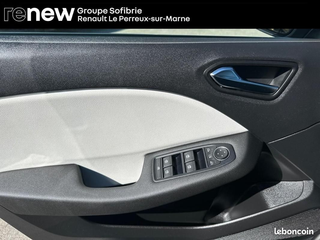 Renault Clio V E-Tech full hybrid 145 Techno (image 16)