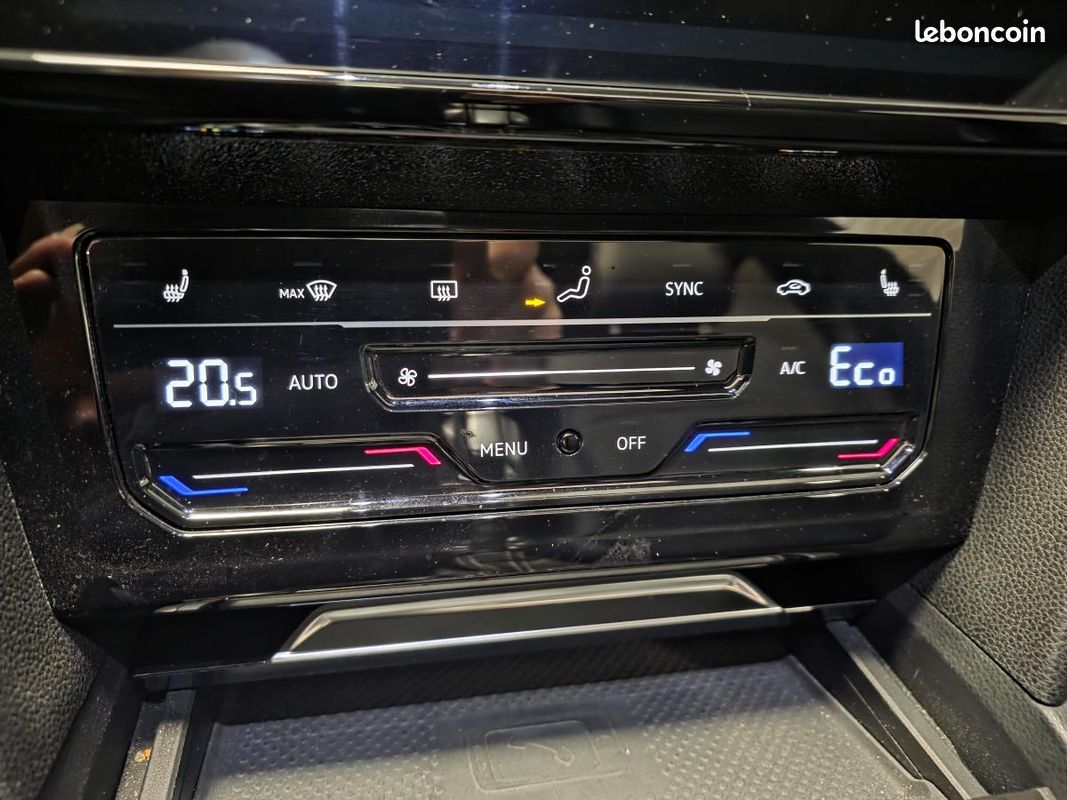 VOLKSWAGEN ARTEON Shooting Brake 1.4 eHybrid OPF - 218 - BV DSG 6 R-Line (image 18)