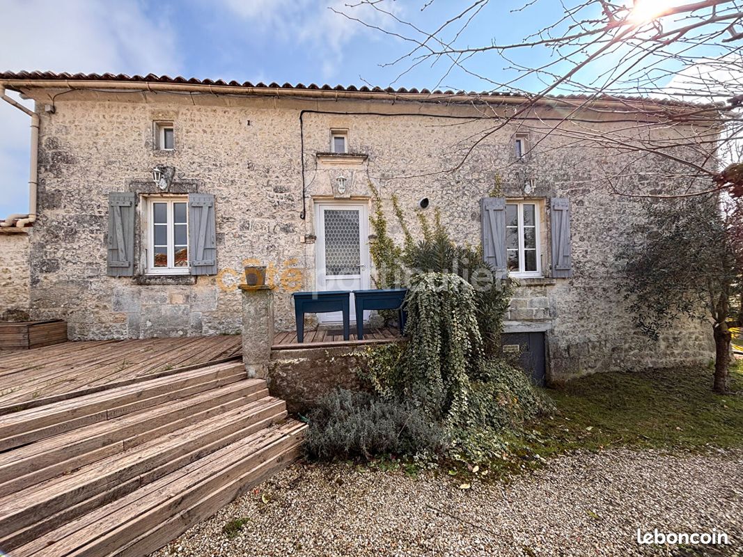 Maison 5 pièces 124 m² · à Bellevigne · 124 m² · 185 000 €