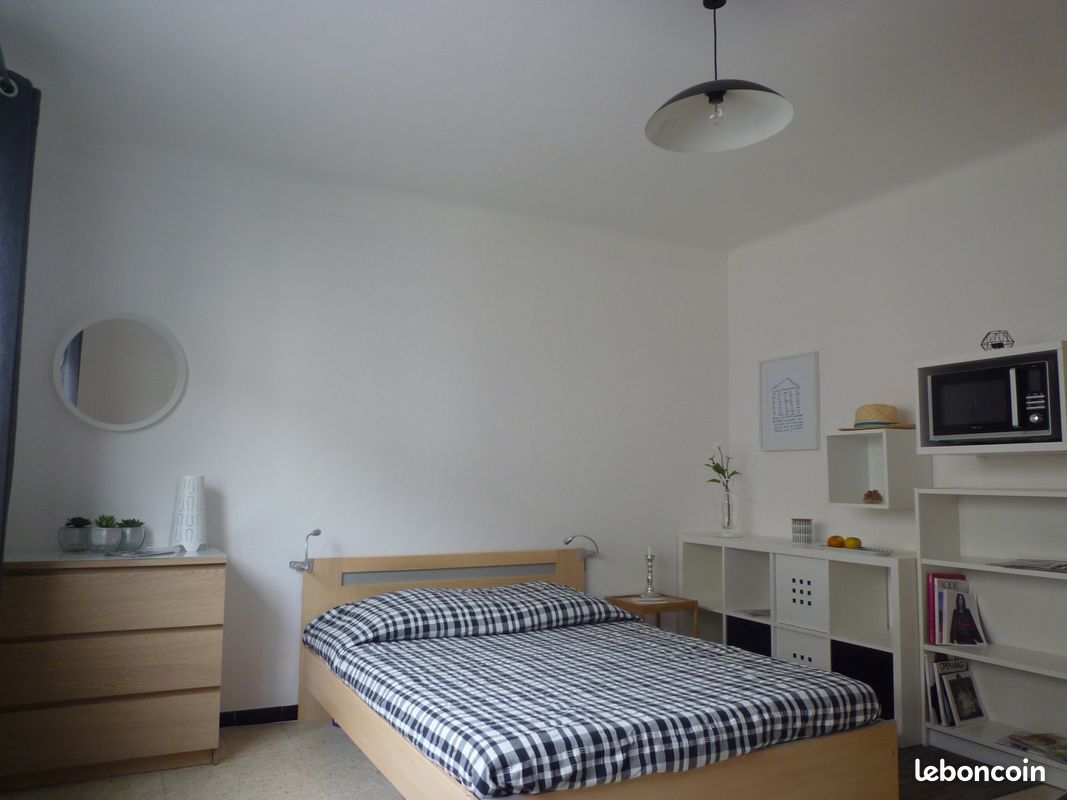 Appartement 1 pièce 22 m² · à Nîmes · 22 m² · 500 €