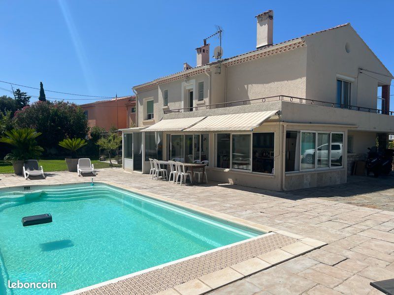 Appartement 8 pièces 160 m² · à Ollioules · 160 m² · 650 000 €