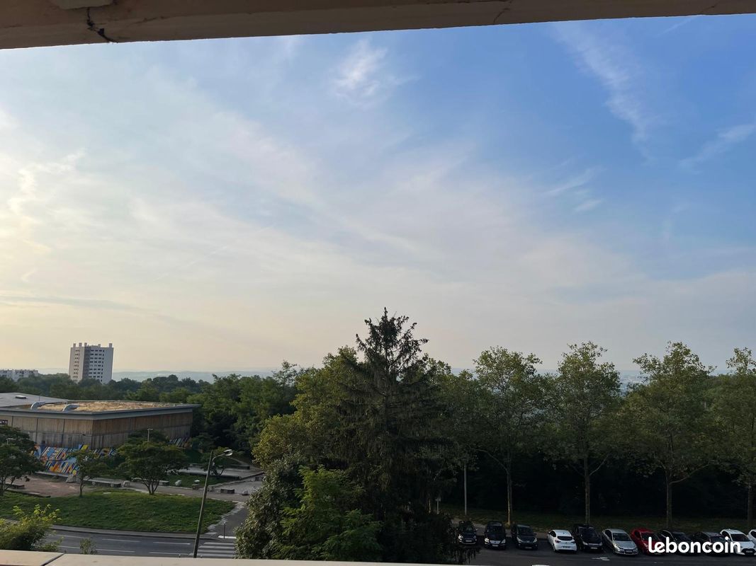 Appartement a louer rillieux-la-pape - 4 pièce(s) - 75 m2 - Surfyn