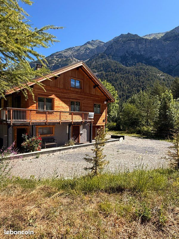 Maison 6 pièces 132 m² · à Val-des-Prés · 131,5 m² · 620 000 €