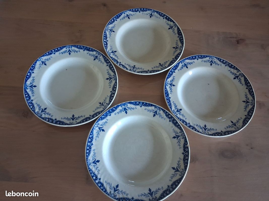 4 assiettes anciennes Gien Terre de Fer décor Menton – faïence bleue (image 1)