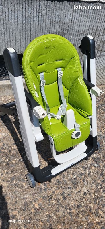 Chaise haute (image 1)
