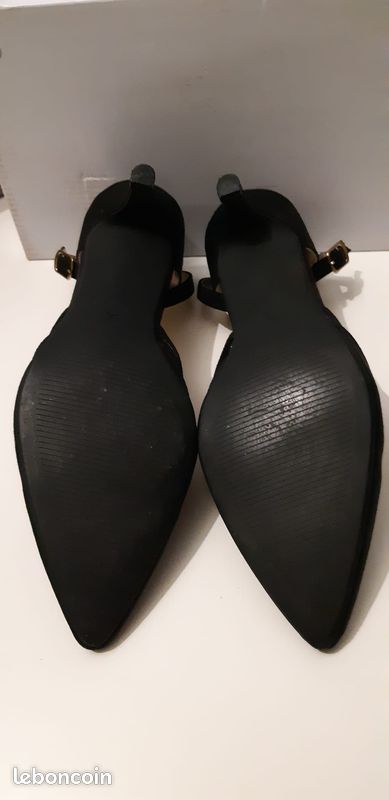 T-shirt Unisexe Noir Trist Band - Album Zrcadlení Mélancolie, Toutes Tailles, Personnalisable