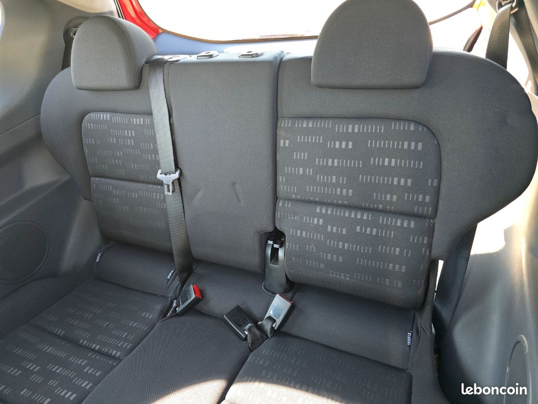 Mitsubishi colt 1.3 es climatisation très soigné (image 5)