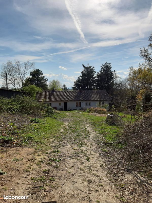 Maison 4 pièces 110 m² · à Saint-Pierre-de-Chandieu · 110 m² · 315 000 €