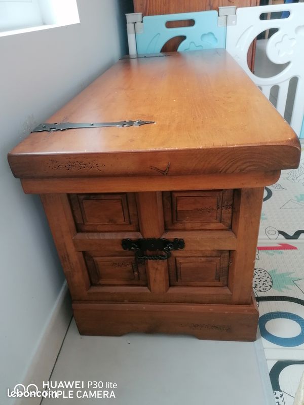 Coffre en bois (image 3)