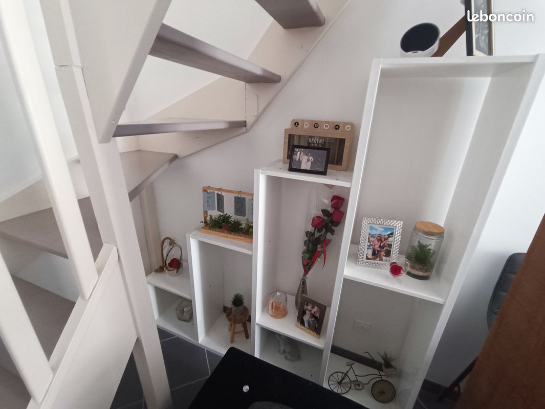 Meuble blanc (image 1)