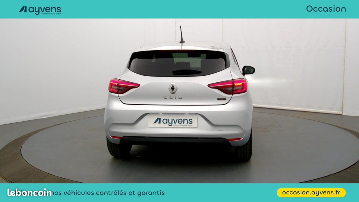 Renault Clio 1.6 E-Tech 145ch full hybrid Evolution (image 8)