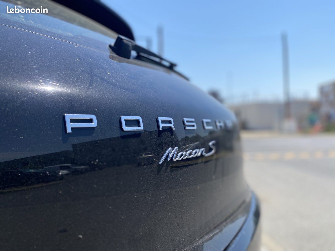 PORSCHE MACAN S 3.0D 258Ch PDK7 / Toit Ouvrant - Sièges électriques à mémoires (image 4)