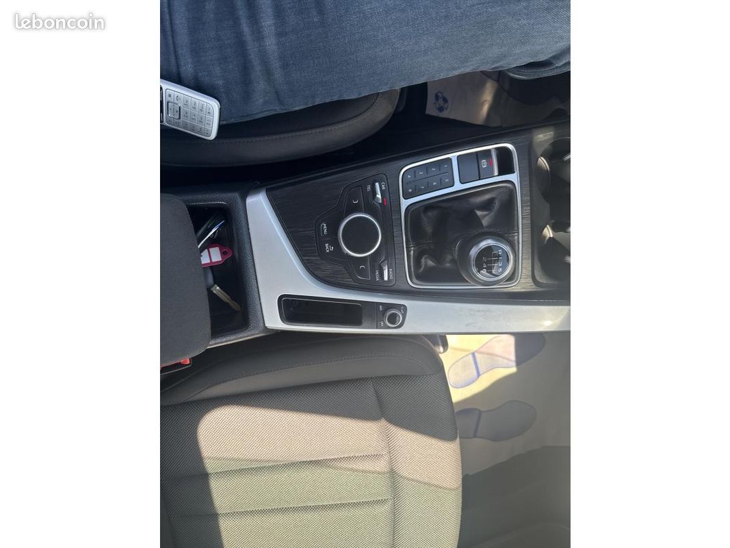 AUDI A4 Avant 2.0 TDI Ultra - 190 AVANT BREAK Business line (image 27)