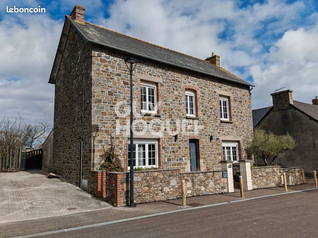 Maison 5 pièces 143 m² · à Saint-Guinoux · 143 m² · 317 000 €