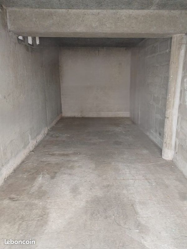 Parking 18 m² · à Toulouse · 18 m² · 21 000 €
