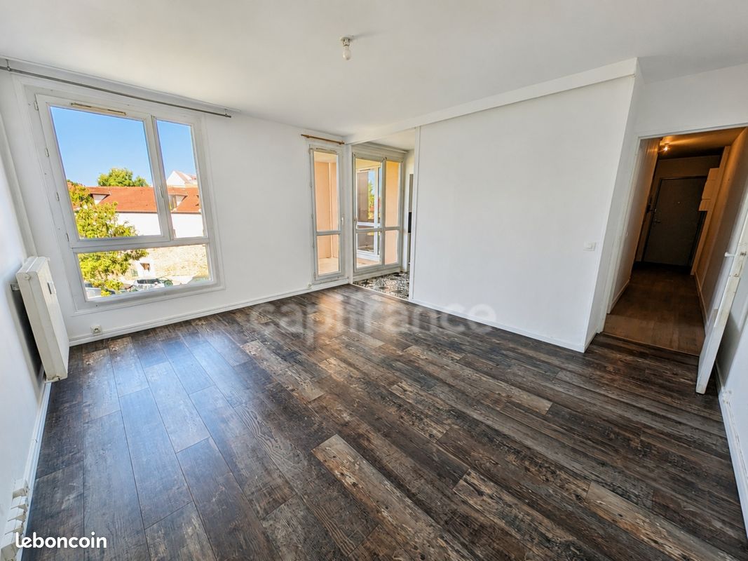 Appartement 3 pièces 66 m² · à Corbeil-Essonnes · 66 m² · 135 000 €