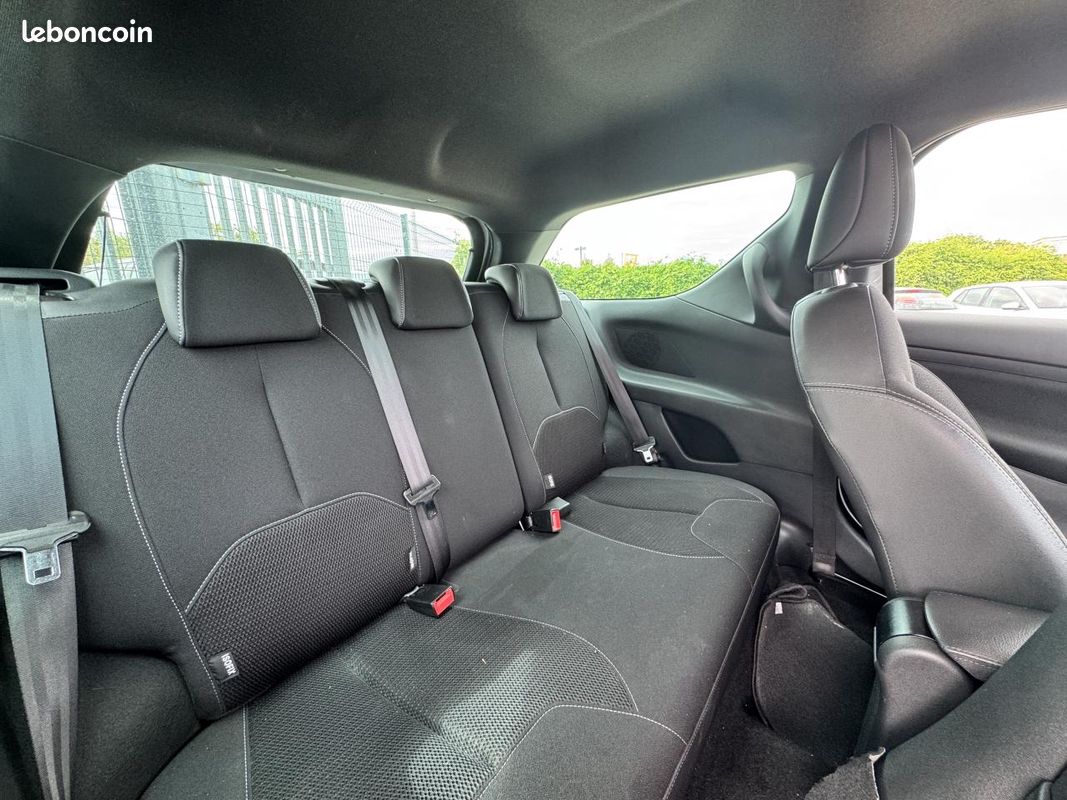 DS DS3 1.6 BlueHDi 100 CV Sport Chic 2018 90 000 KM (image 8)