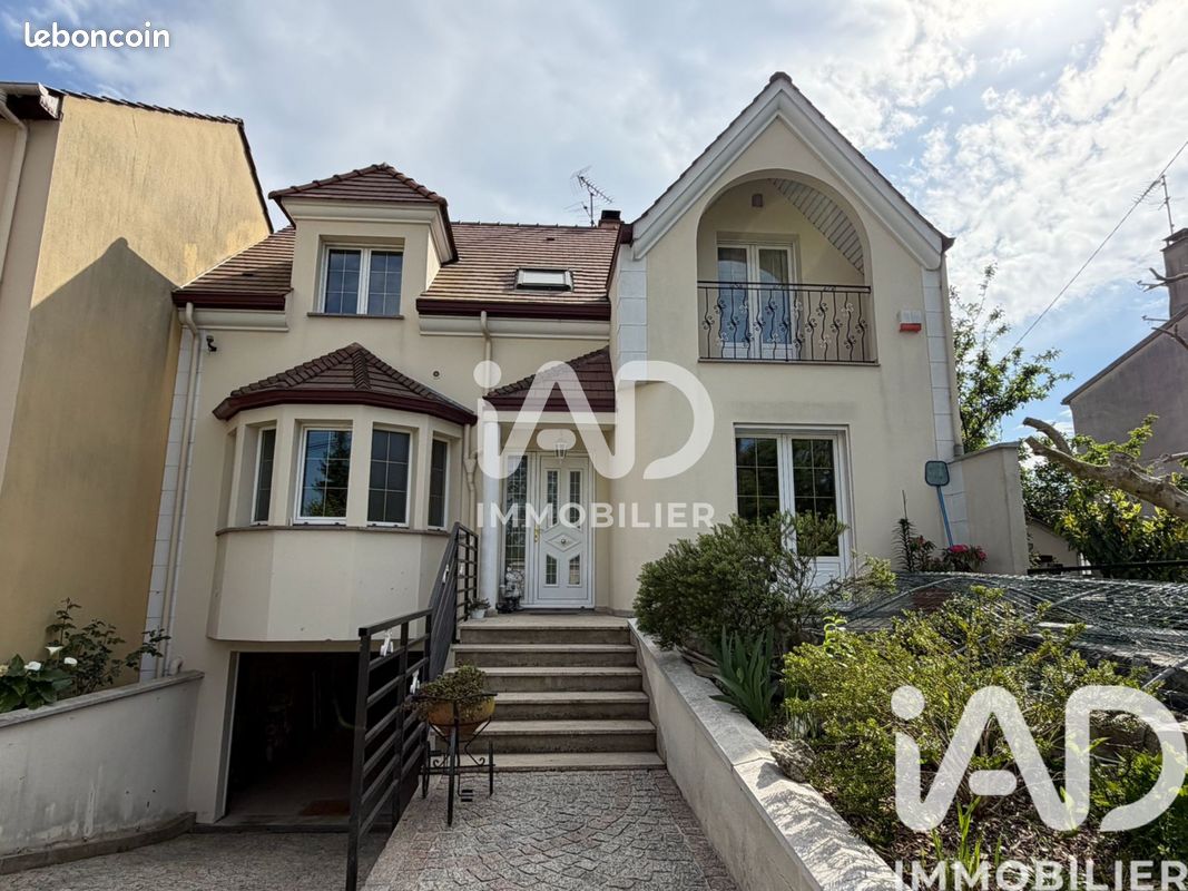 Maison 6 pièces 140 m² · à Le Blanc-Mesnil · 140 m² · 530 000 €