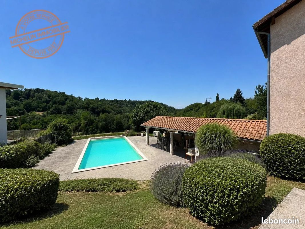 Maison 6 pièces 230 m² · à Roche · 230 m² · 499 000 €