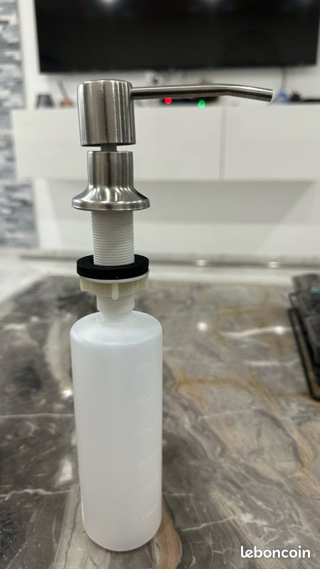 Distributeur de savon à encastré (image 2)