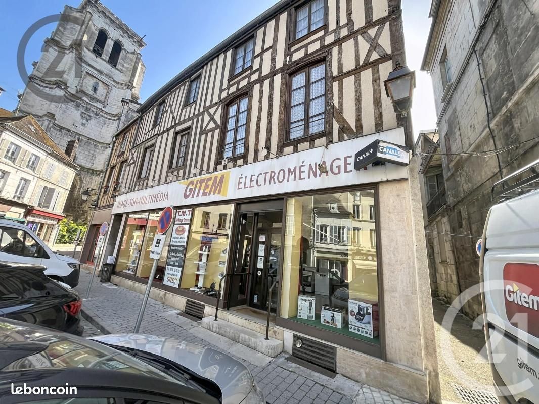 Immeuble 729 m² · à Tonnerre · 729 m² · 160 000 €