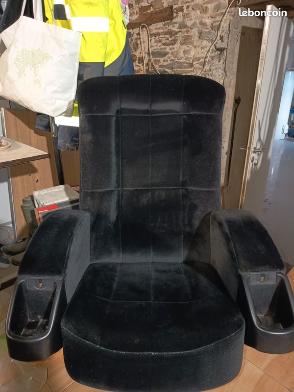 Fauteuil cinema noir (image 1)