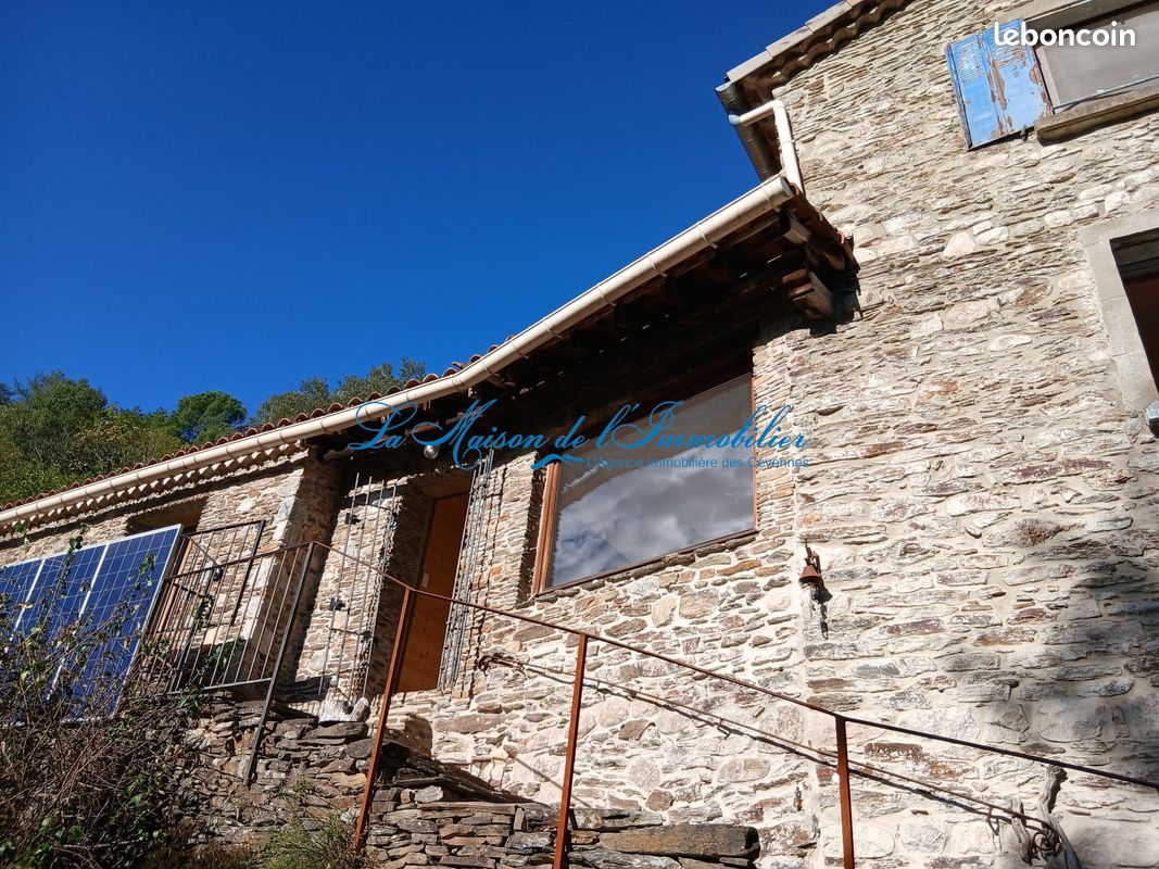 Maison 10 pièces 143 m² · à Chamborigaud · 143 m² · 450 000 €