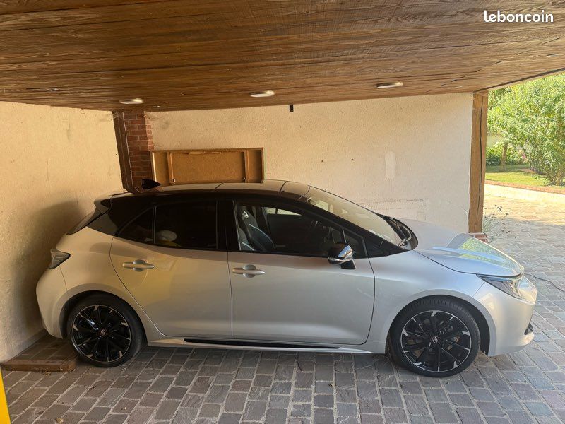 Toyota Corolla 1.8 GR toit ouvrant (image 2)