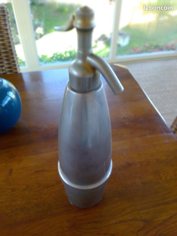 Siphon (image 1)