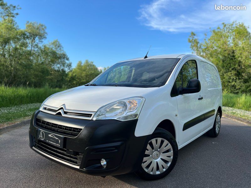 Citroën berlingo phase ii 1.6l 100ch bluehdi s&s (image 1)