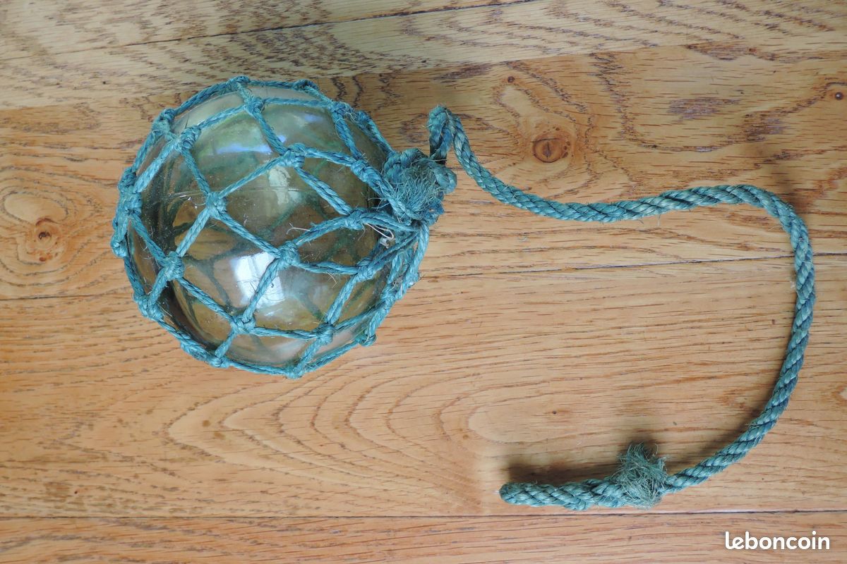 Lot De Flotteurs De Pêche Anciens Et Vintage - Pour Collection Ou Décoration