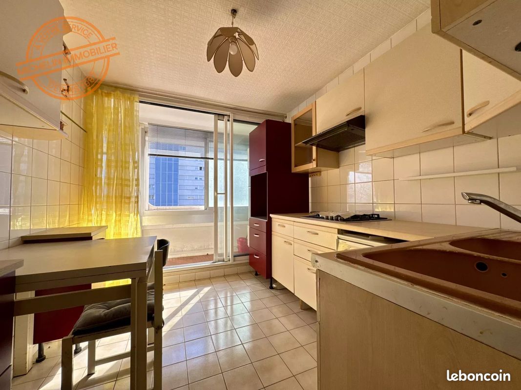 Appartement 4 pièces 95 m² · à Lyon · 95 m² · 180 000 €