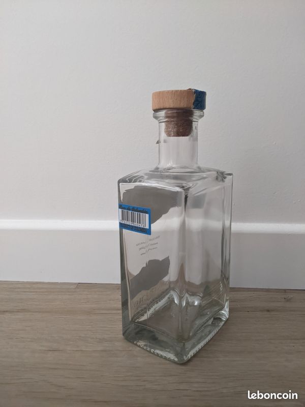Bouteille en verre vide (image 3)