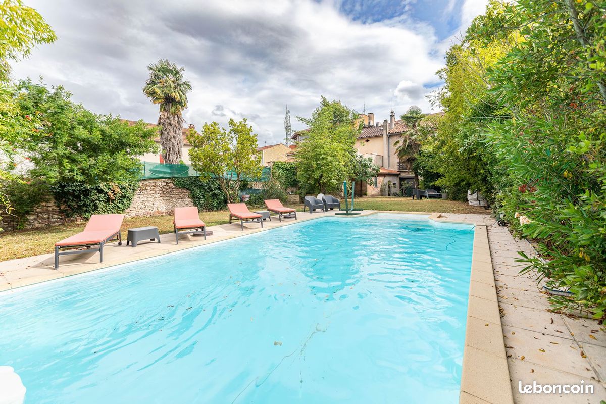 Maison 8 pièces 240 m² · à Albi · 240 m² · 585 000 €