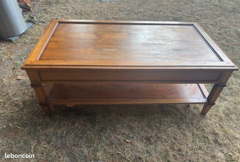 Table basse en bois (image 1)