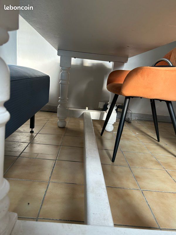 Table de salle à manger (image 3)