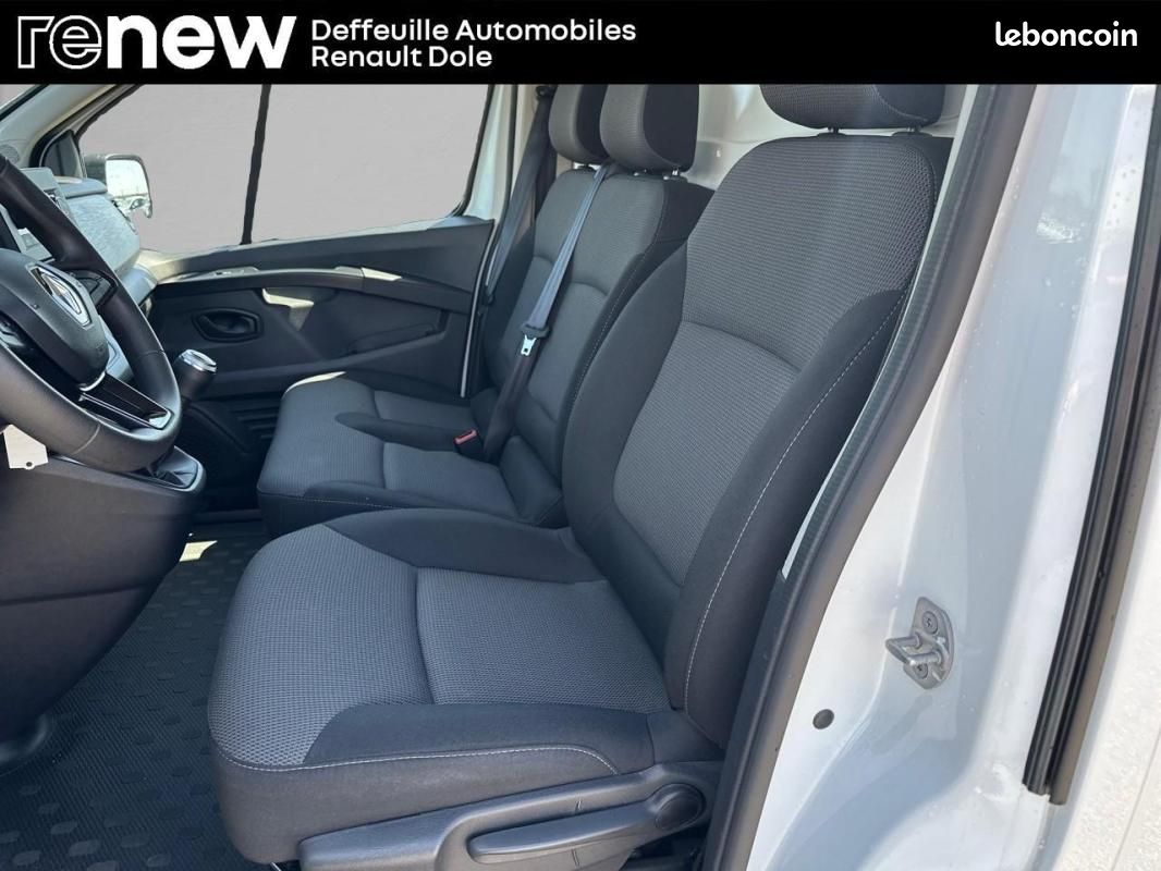 Renault Trafic FOURGON FG BLUE DCI 130 L1H1 3T GSR2 ADVANCE (image 10)