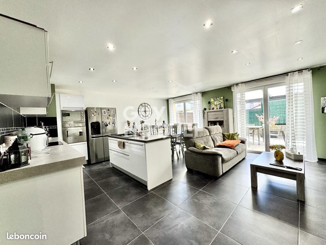 Maison 6 pièces 129 m² · à Roussy-le-Village · 129 m² · 449 000 €