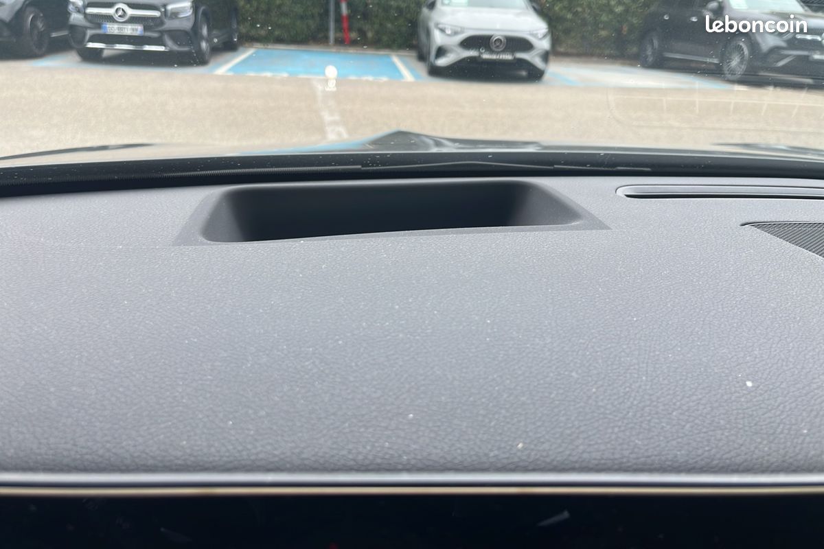 MERCEDES Classe A 200 AMG Line (image 21)