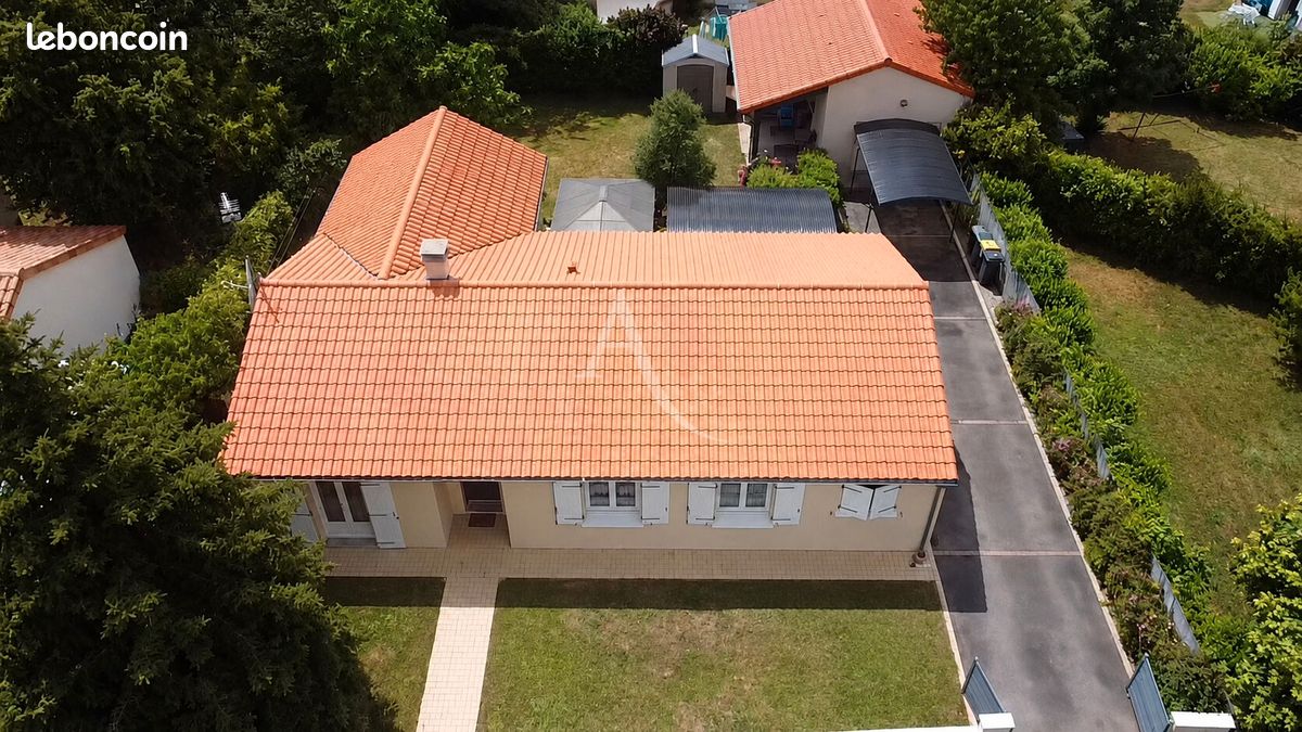 Maison 5 pièces 130 m² · à Bignoux · 130 m² · 267 750 €