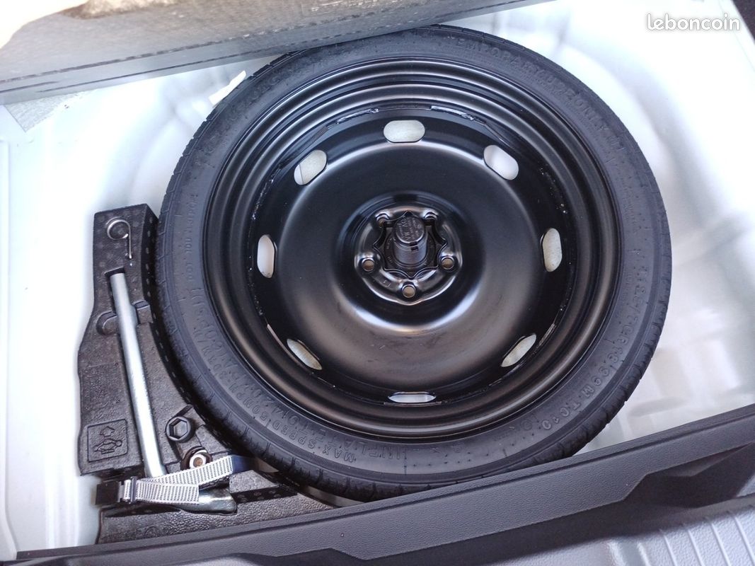 VOLKSWAGEN T-Roc 2.0 TDI 150 Start/Stop DSG7 Style Exclusive (image 24)