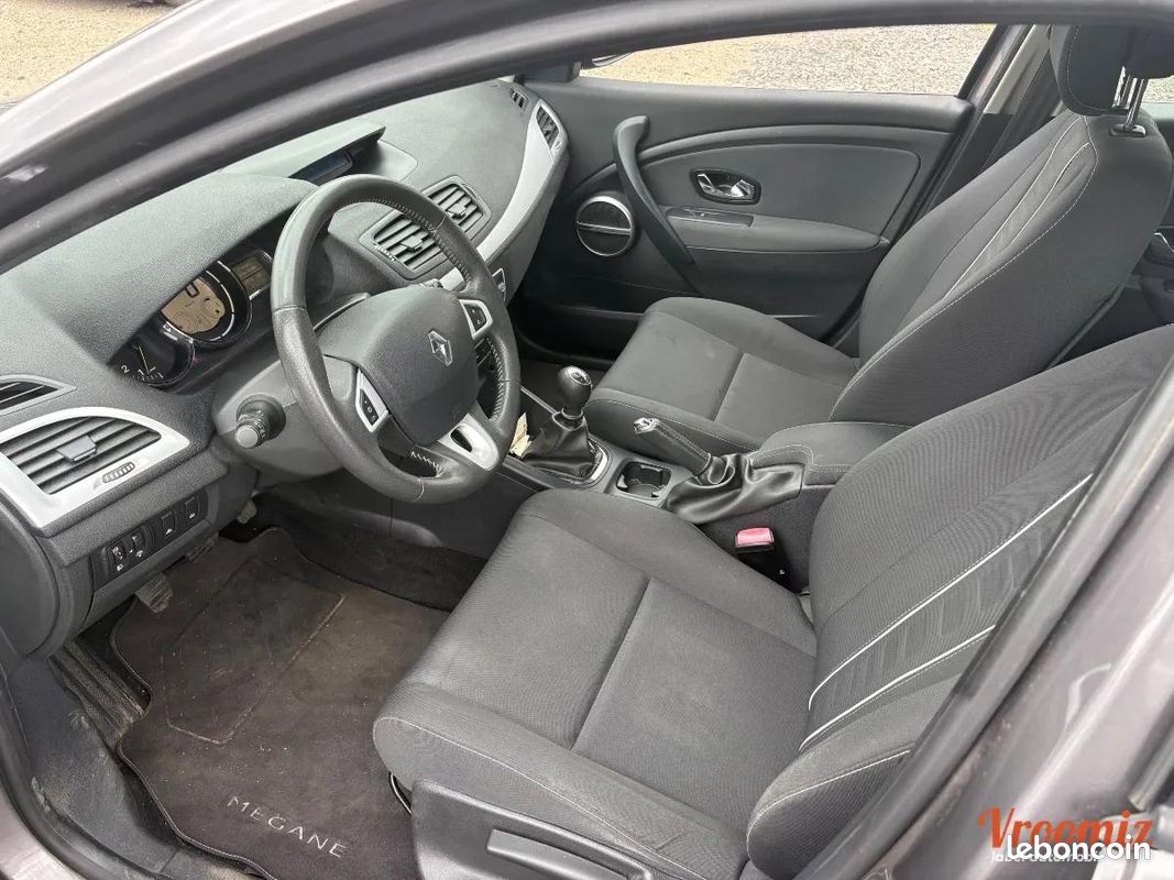 Renault Megane 1.2 TCe 1 S&S 115 cv bose Garentie 12 mois (image 7)