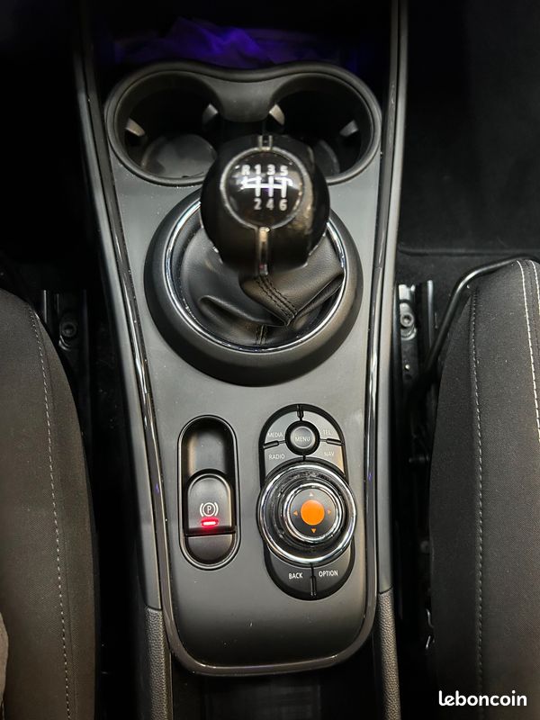 Mini countryman 2.0 190 cooper s clim bi-zone / sieges chauffants / led d'ambiance / feu auto (image 16)