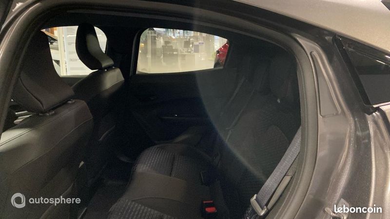 Renault Clio 1.8 E-Tech 160ch full hybrid Techno (image 13)