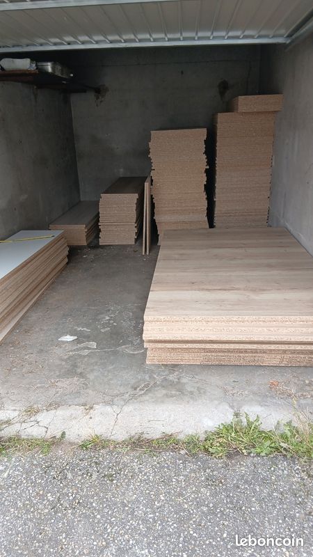 Planches agglo en 2.5 cm d épaisseur (image 1)