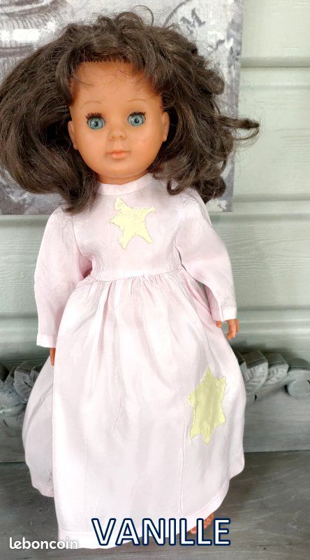 Robe Neuve Pour Poupée Marie-Françoise – Mode Et Travaux, Taille 40, Tissu Rose Motif émile